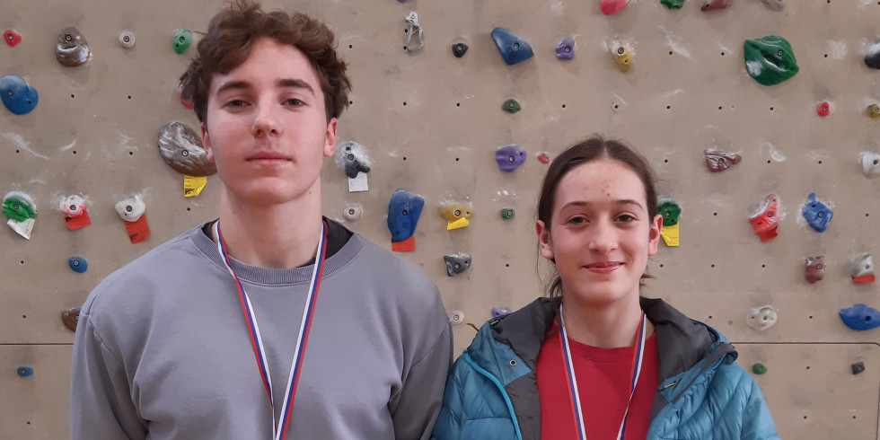 Lara Reš iz 3. a in Gorazd Jurekovič iz 3. d prvaka državnega srednješolskega prvenstva v športnem plezanju