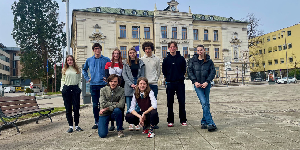 Kranjski gimnazijci odšli na ekskurzijo v Švico